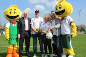 Eröffnung der neuen "outdoor soccer grounds"